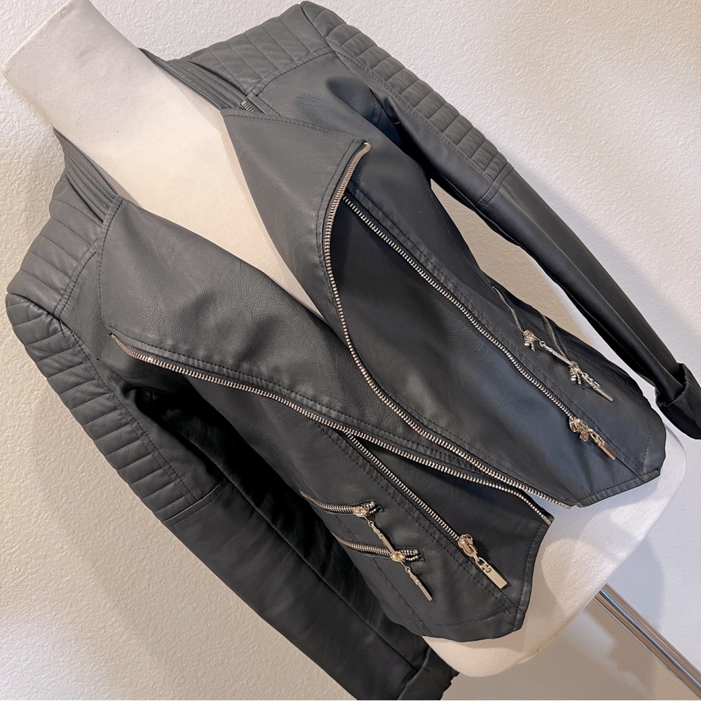Forever 21 Black Leather Jacket 🖤